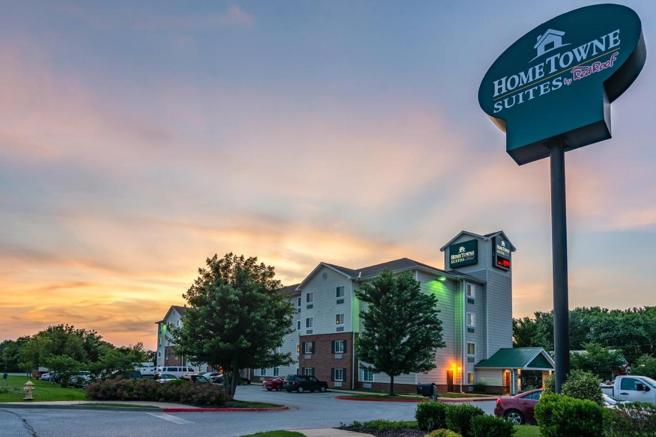 Hometowne Studios & Suites By Red Roof Bentonville Exterior photo